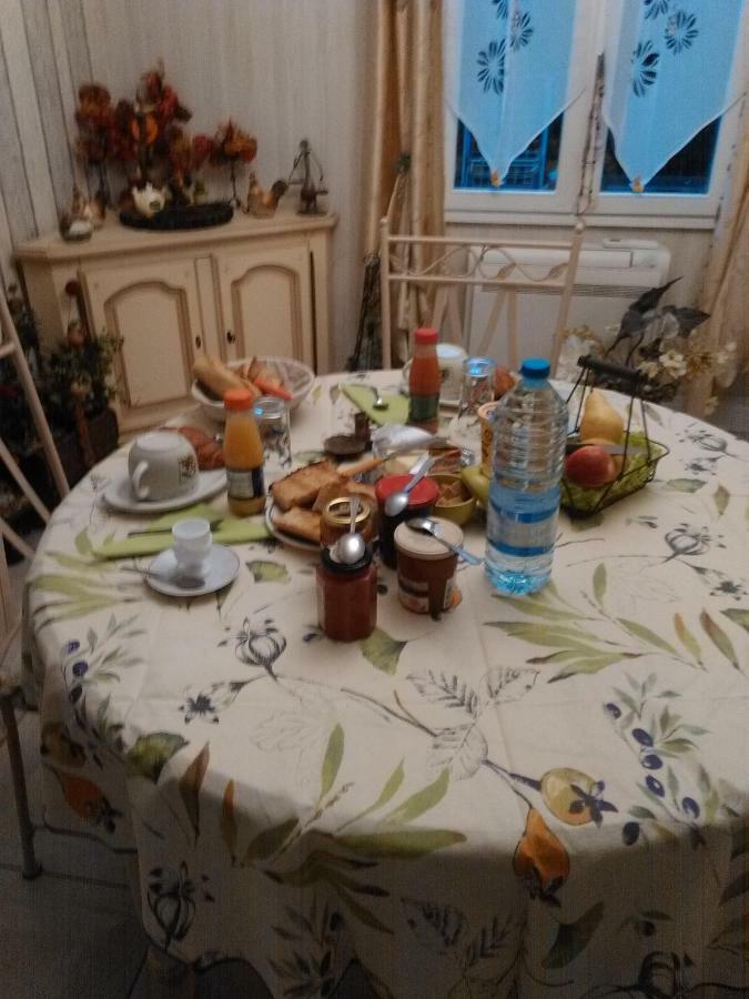 Chambre Chez L'Habitant Ambares-et-Lagrave Dış mekan fotoğraf